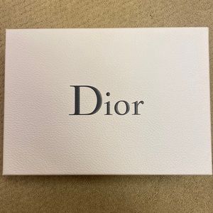 Dior box with the ribbon